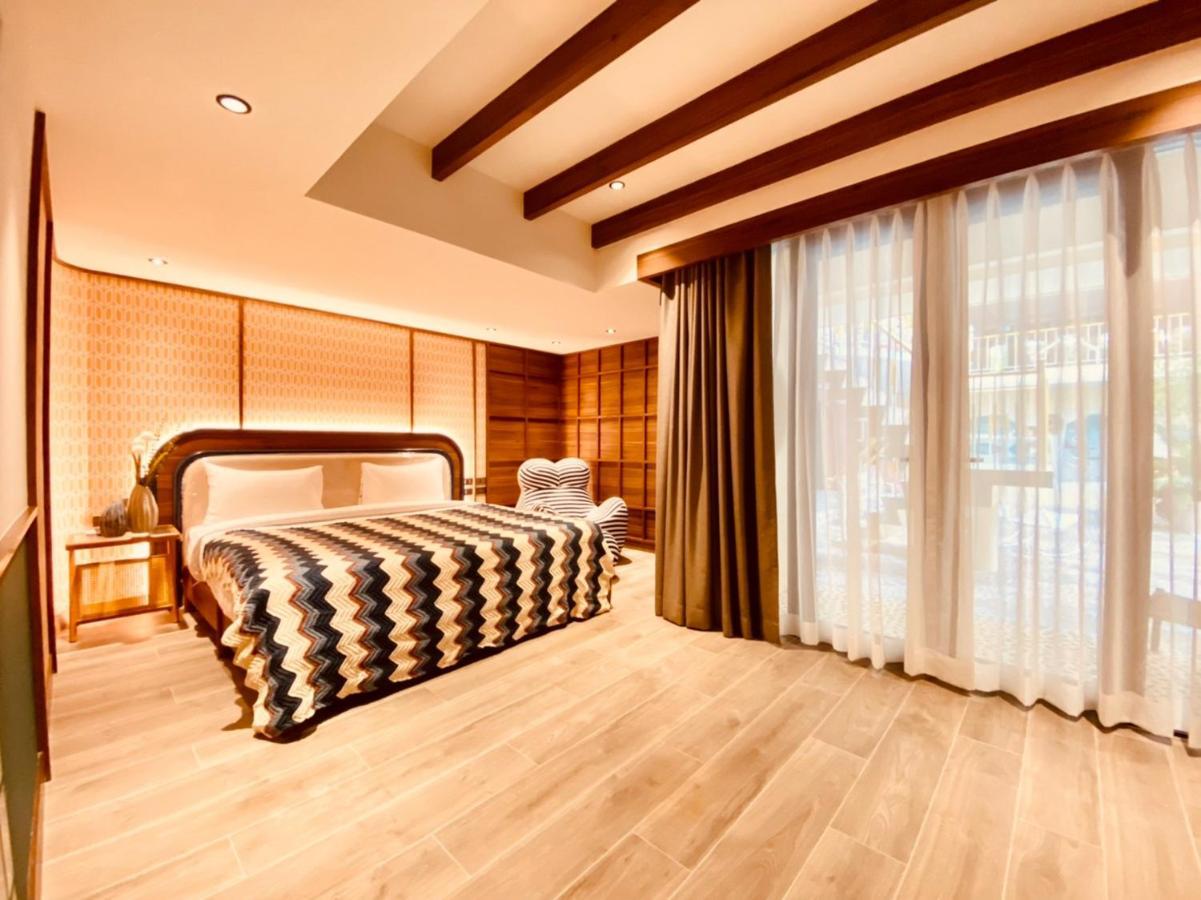 Miami Hotel Бангкок Екстер'єр фото