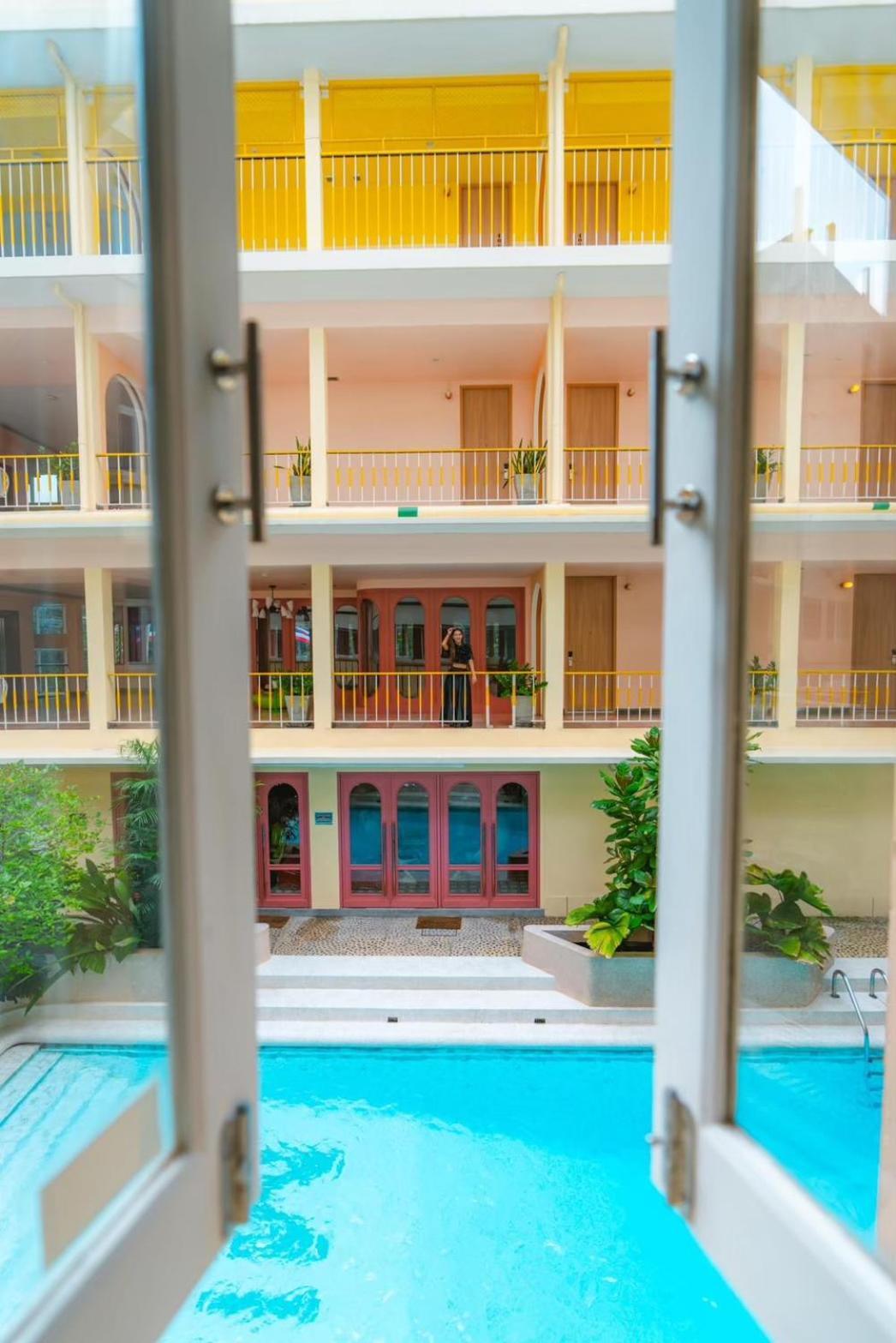 Miami Hotel Бангкок Екстер'єр фото