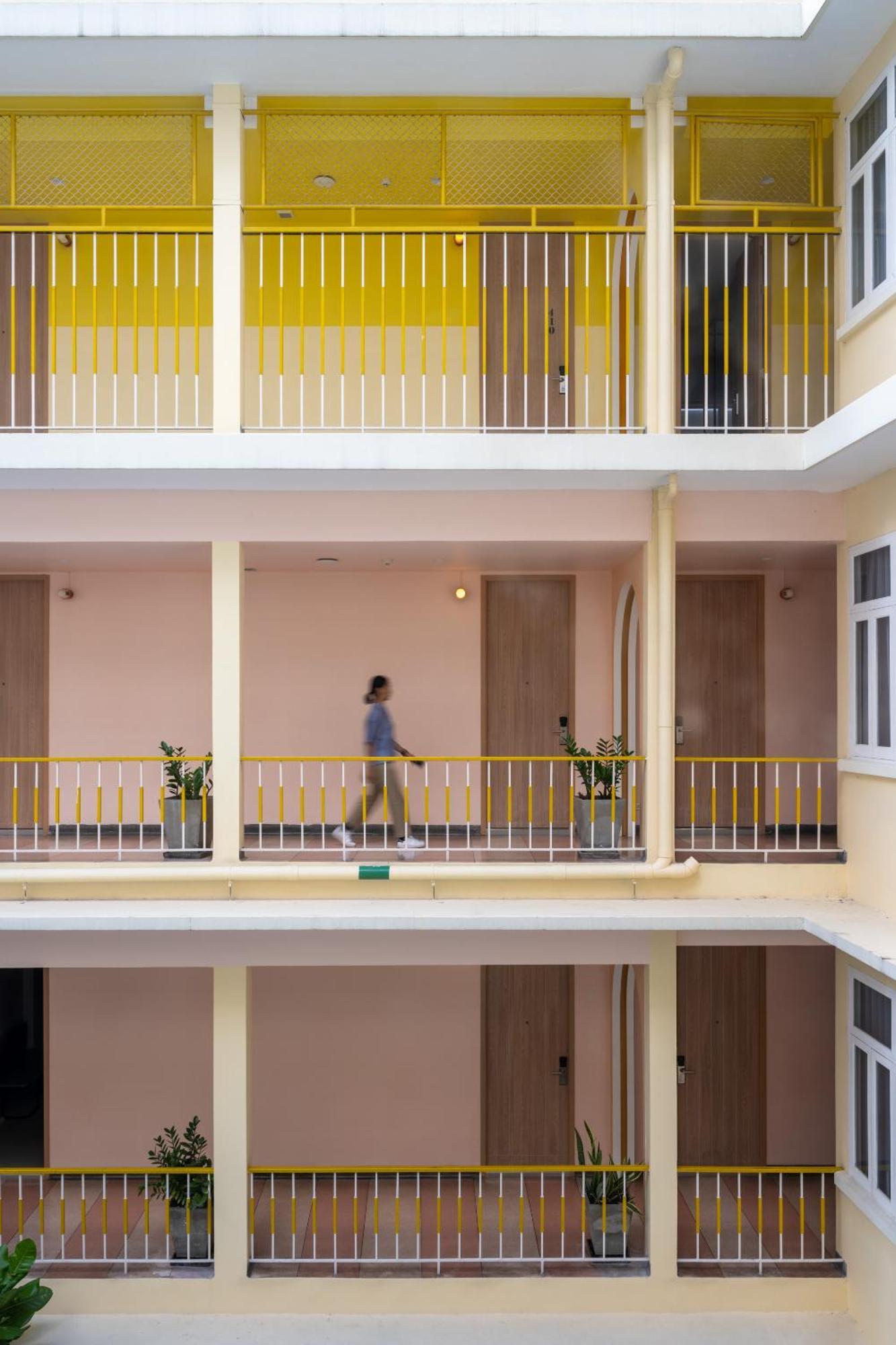Miami Hotel Бангкок Екстер'єр фото