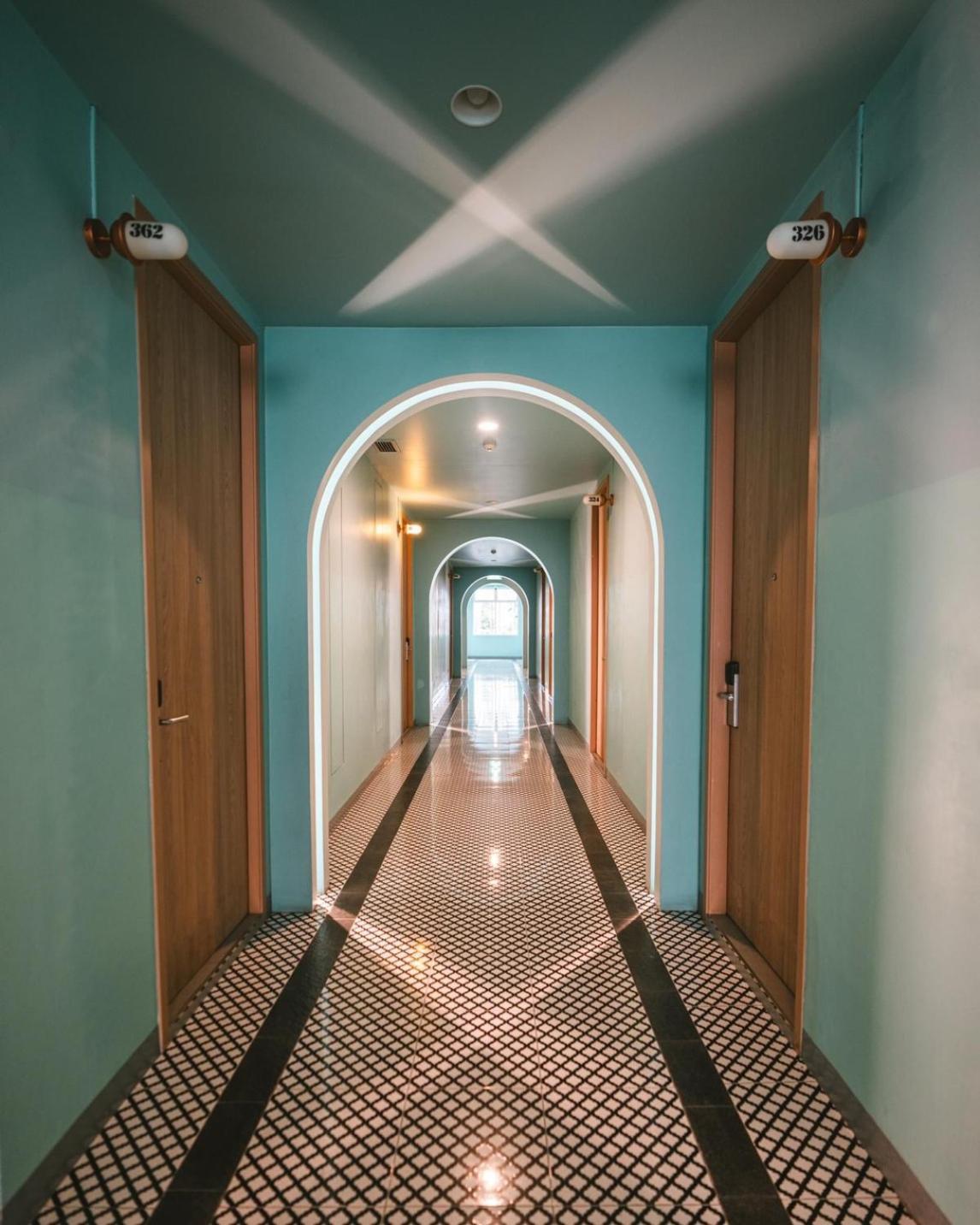 Miami Hotel Бангкок Екстер'єр фото