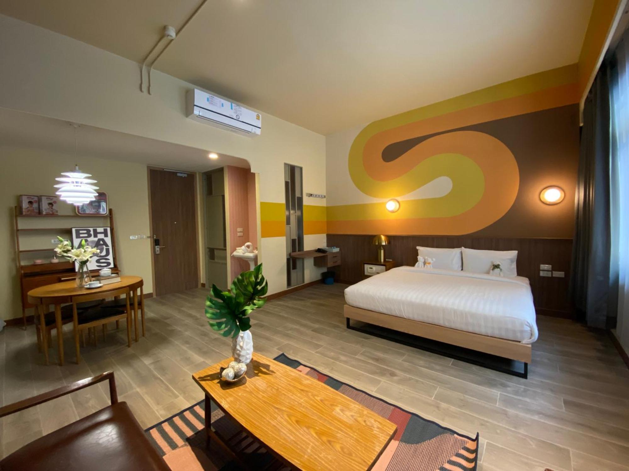 Miami Hotel Бангкок Екстер'єр фото
