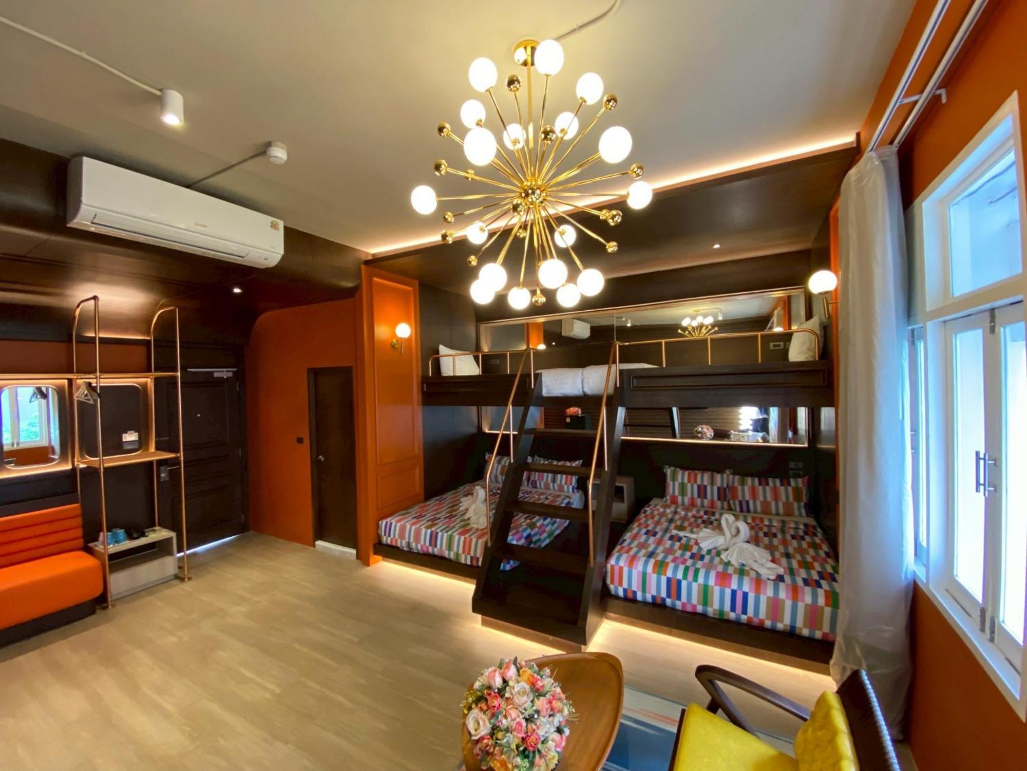 Miami Hotel Бангкок Номер фото